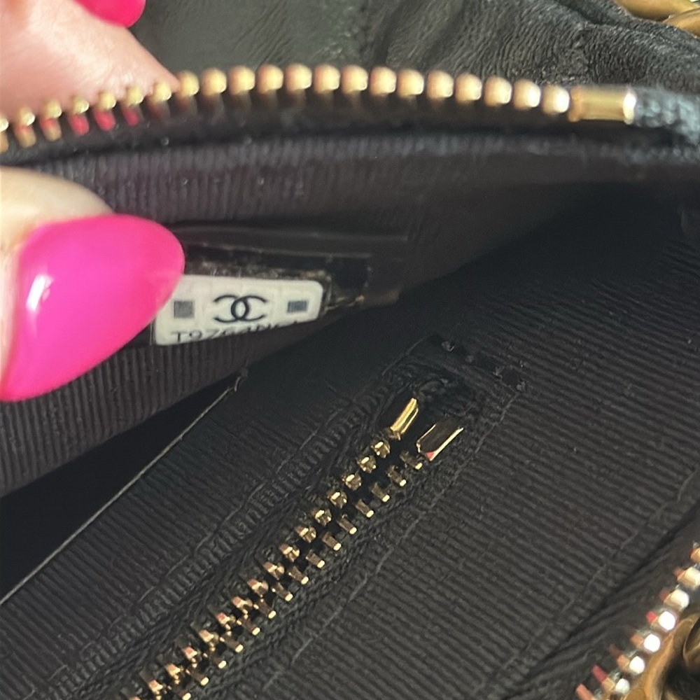 Chanel handbag - Picture 13 of 17